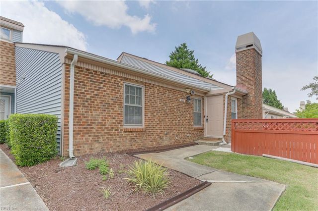 1433 Lake Geneve DR, Virginia Beach, VA 23464