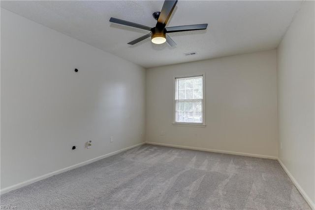1433 Lake Geneve DR, Virginia Beach, VA 23464