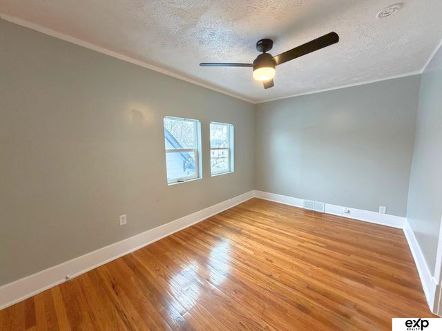 4740 N 40th Avenue, Omaha, NE 68111