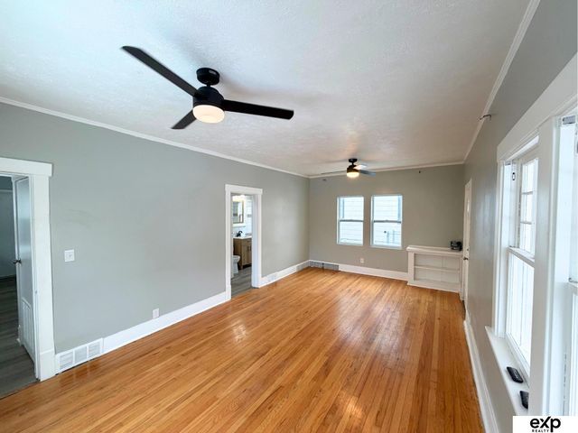 4740 N 40th Avenue, Omaha, NE 68111