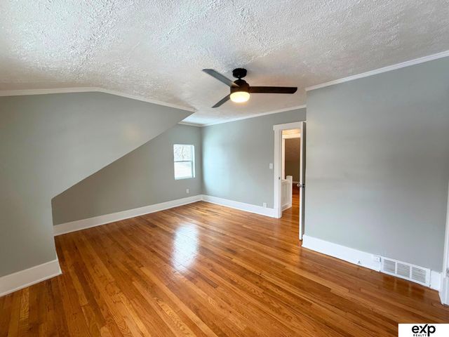 4740 N 40th Avenue, Omaha, NE 68111