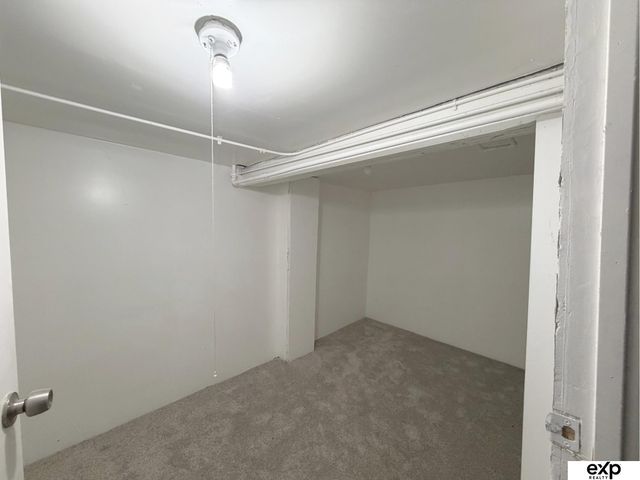 4740 N 40th Avenue, Omaha, NE 68111