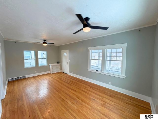 4740 N 40th Avenue, Omaha, NE 68111