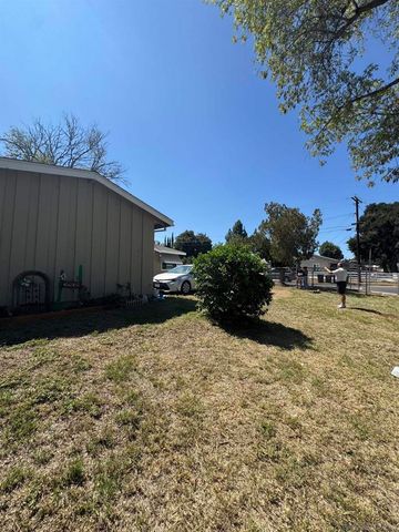 5898 Mountain View Ave, Riverside, CA 92504