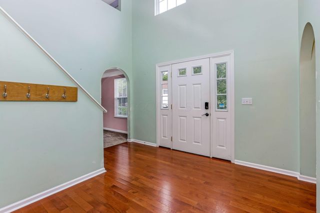 117 Deer Path Court, Pataskala, OH 43062