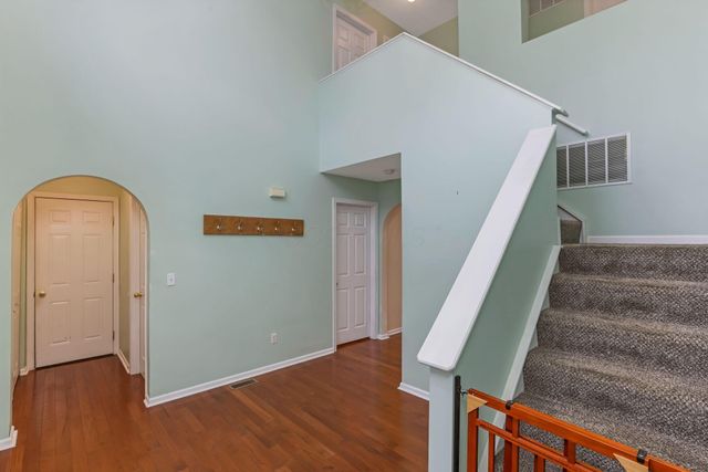 117 Deer Path Court, Pataskala, OH 43062