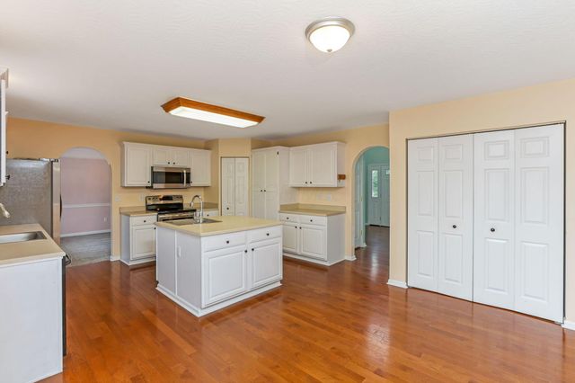 117 Deer Path Court, Pataskala, OH 43062