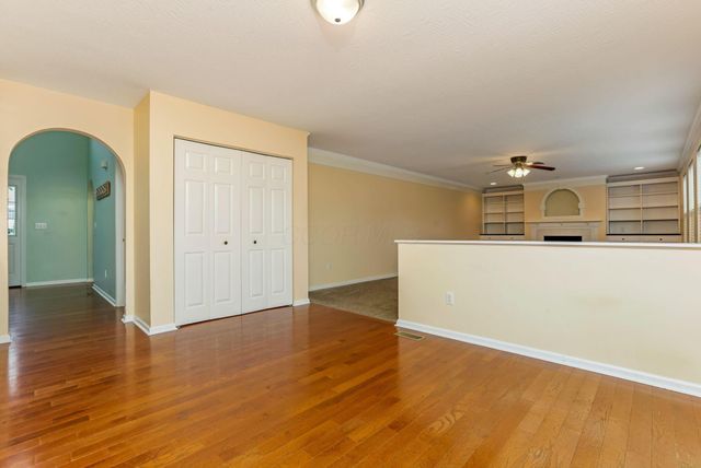 117 Deer Path Court, Pataskala, OH 43062