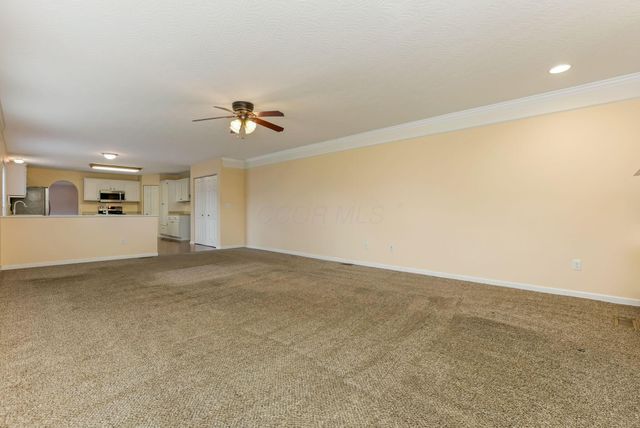 117 Deer Path Court, Pataskala, OH 43062