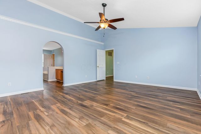 117 Deer Path Court, Pataskala, OH 43062