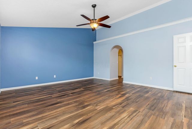 117 Deer Path Court, Pataskala, OH 43062