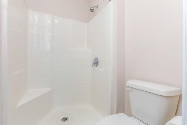 117 Deer Path Court, Pataskala, OH 43062