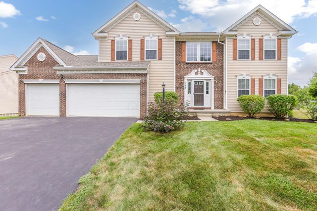 117 Deer Path Court, Pataskala, OH 43062