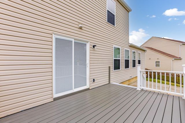 117 Deer Path Court, Pataskala, OH 43062