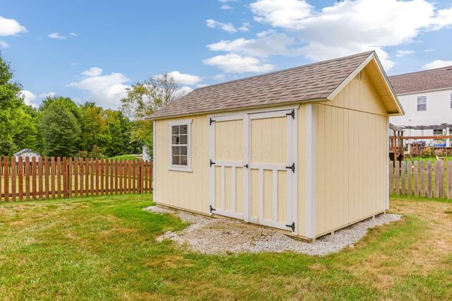 117 Deer Path Court, Pataskala, OH 43062