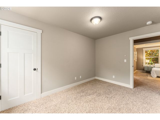 526 Ne Beech St, Portland, OR 97212