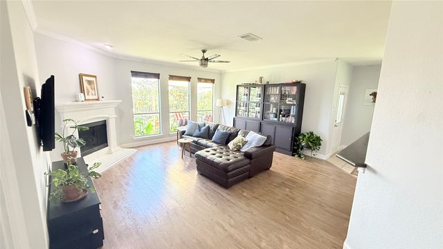 1124 Sunderland Lane, Fort Worth, TX 76134