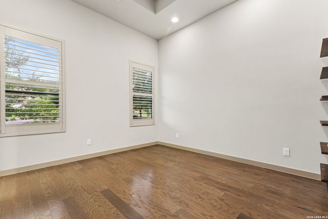 30 ROYAL HTS, San Antonio, TX 78257