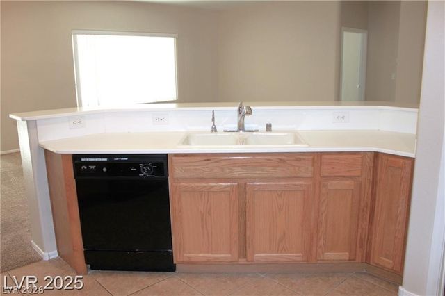 2212 Sawtooth Mountain Drive, Henderson, NV 89044