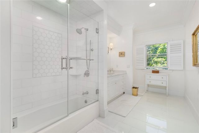 553 Bellevue Avenue 1, Newport, RI 02840