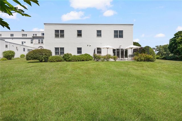 553 Bellevue Avenue 1, Newport, RI 02840