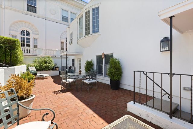 553 Bellevue Avenue 1, Newport, RI 02840