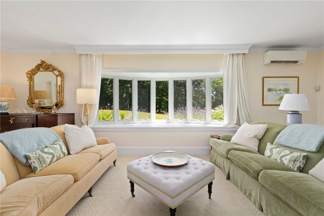 553 Bellevue Avenue 1, Newport, RI 02840