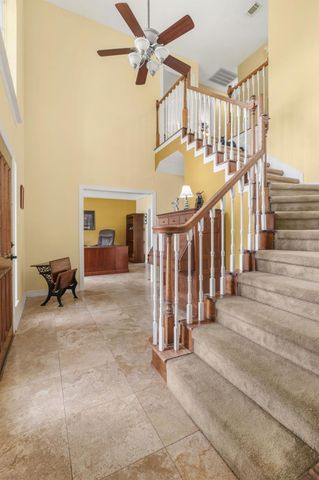 1735 Les Talley Drive, El Lago, TX 77586