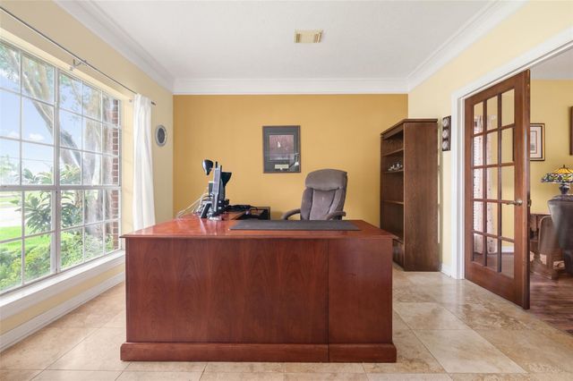 1735 Les Talley Drive, El Lago, TX 77586