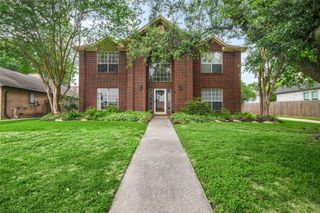 1735 Les Talley Drive, El Lago, TX 77586