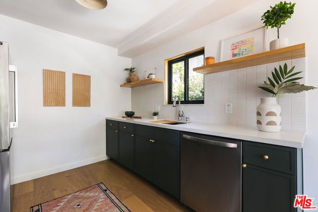 4412 Finley Avenue 1, Los Angeles, CA 90027