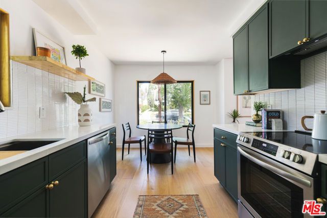 4412 Finley Avenue 1, Los Angeles, CA 90027