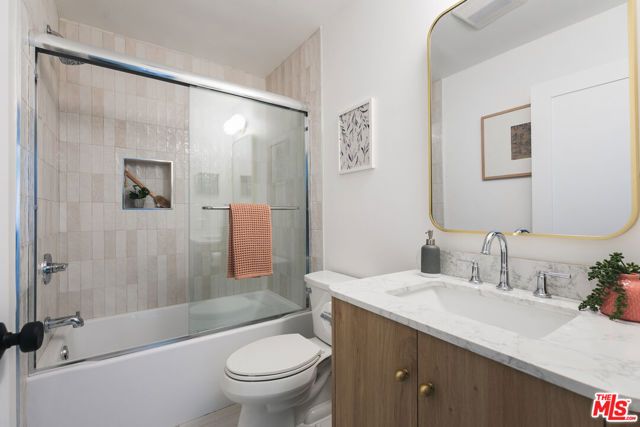 4412 Finley Avenue 1, Los Angeles, CA 90027