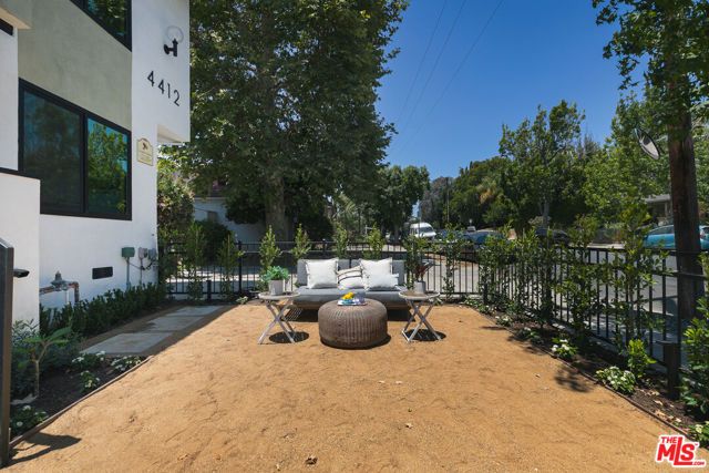 4412 Finley Avenue 1, Los Angeles, CA 90027