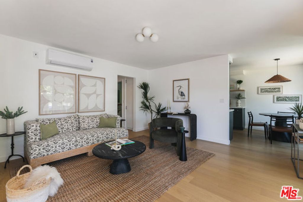 4412 Finley Avenue 1, Los Angeles, CA 90027