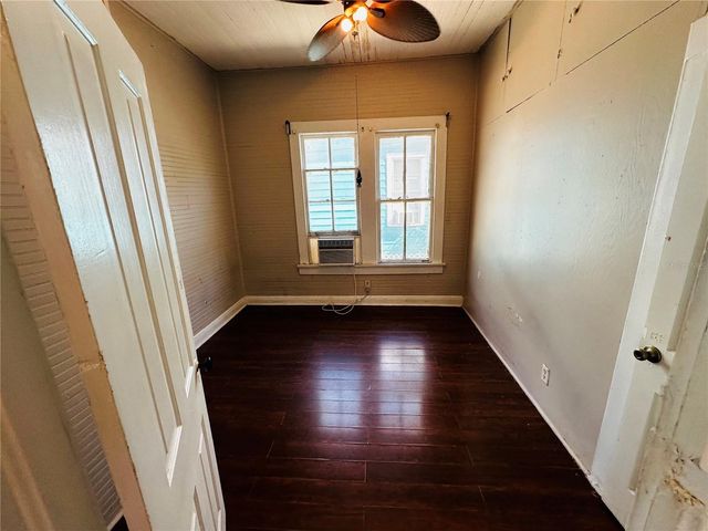 2415 MARCONI STREET, Tampa, FL 33605