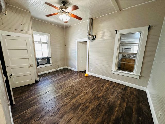 2415 MARCONI STREET, Tampa, FL 33605