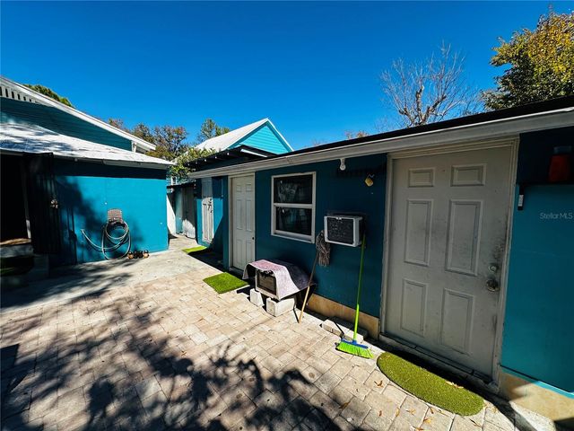 2415 MARCONI STREET, Tampa, FL 33605