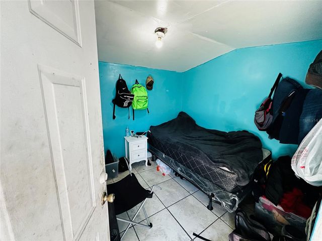 2415 MARCONI STREET, Tampa, FL 33605