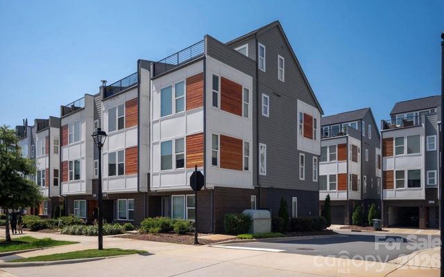 2104 Bryant Park Drive, Charlotte, NC 28208