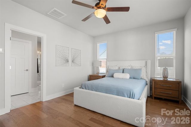 2104 Bryant Park Drive, Charlotte, NC 28208