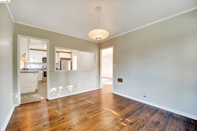 645 31St St, Richmond, CA 94804