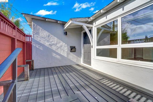 645 31St St, Richmond, CA 94804