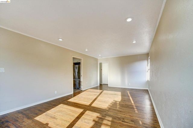 645 31St St, Richmond, CA 94804