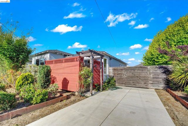 645 31St St, Richmond, CA 94804