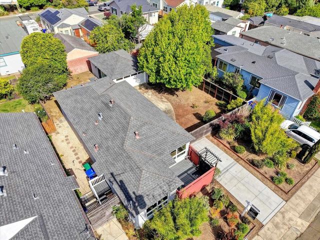 645 31St St, Richmond, CA 94804