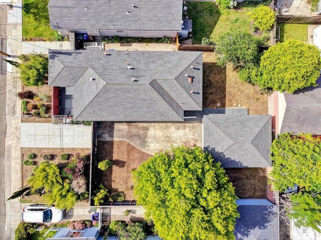 645 31St St, Richmond, CA 94804