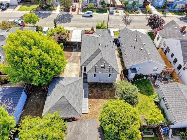 645 31St St, Richmond, CA 94804