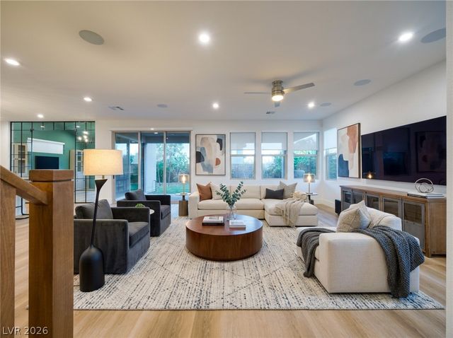 9696 Starlight Ridge Avenue, Las Vegas, NV 89148