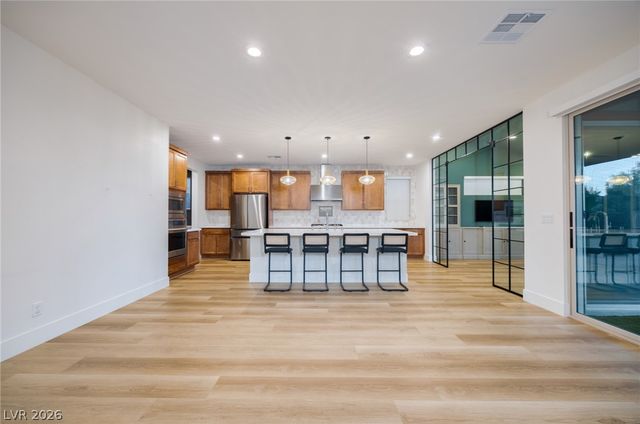 9696 Starlight Ridge Avenue, Las Vegas, NV 89148